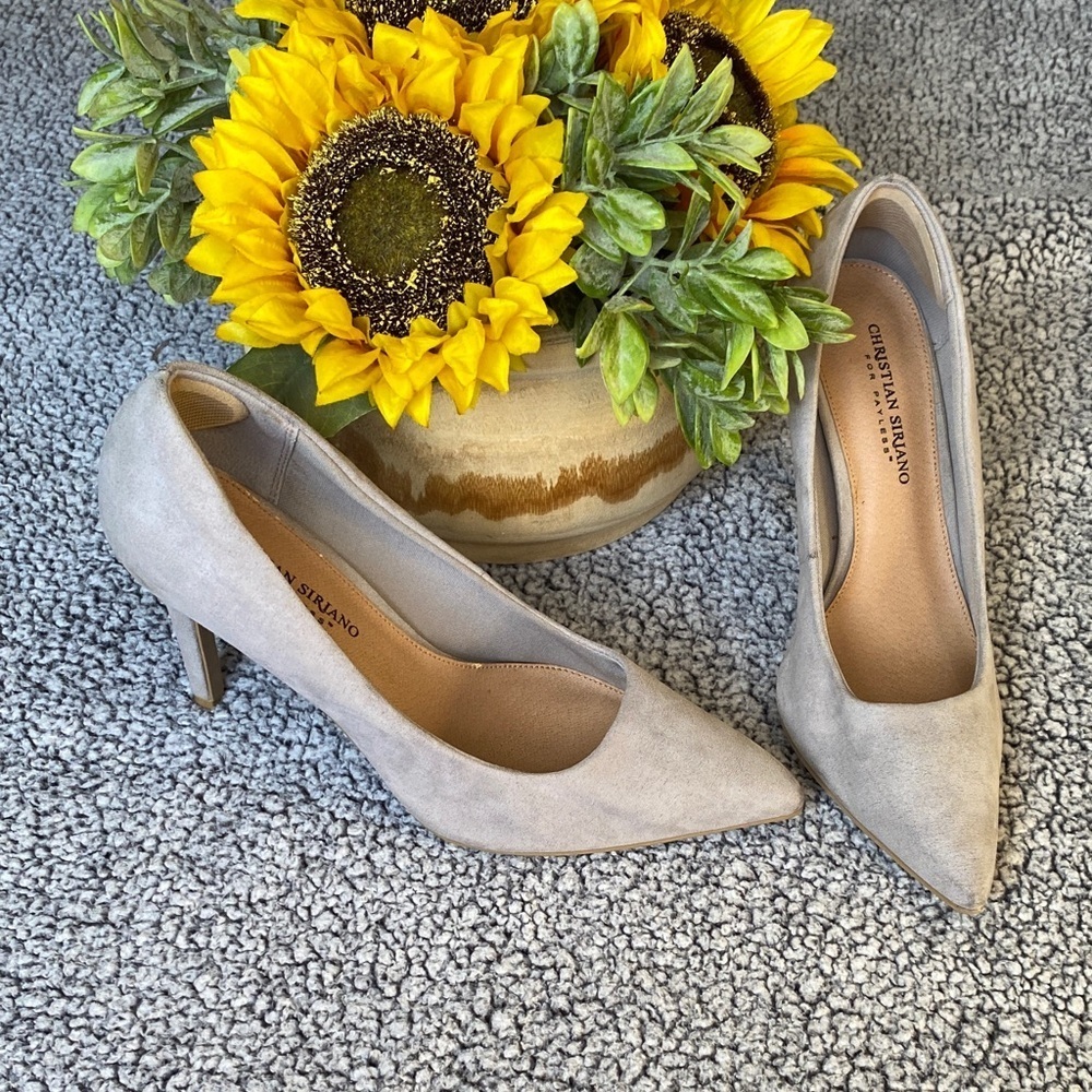Christian Siriano Women's Light Gray Heels - Picture 2 of 9